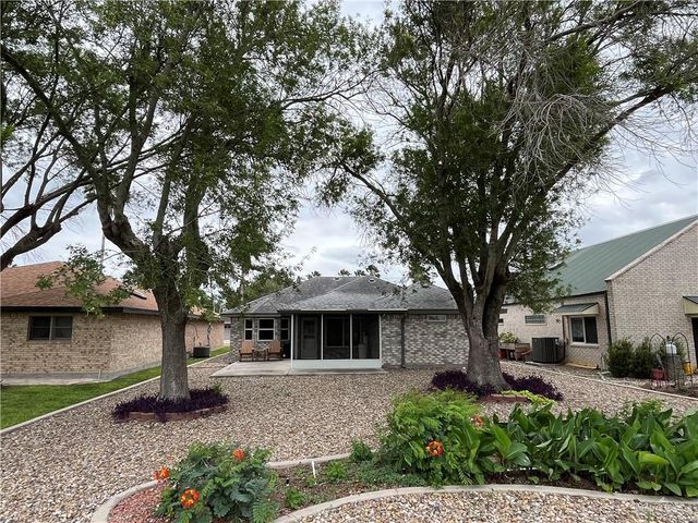 304 Diana Drive, Alamo, TX 78516