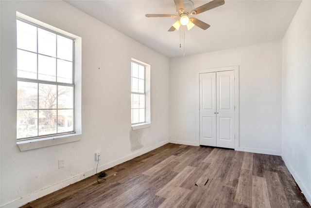 405 W Capps Street, Fort Worth, TX 76110