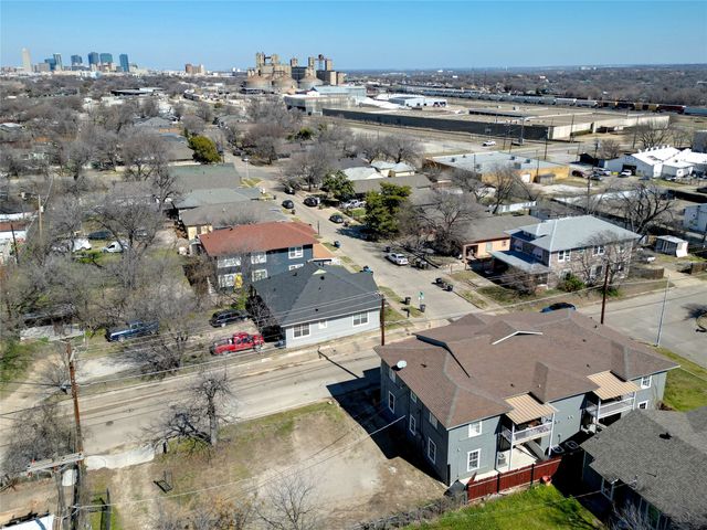 405 W Capps Street, Fort Worth, TX 76110