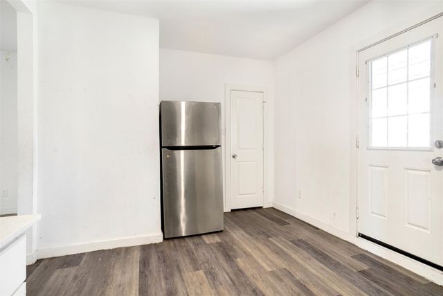 405 W Capps Street, Fort Worth, TX 76110