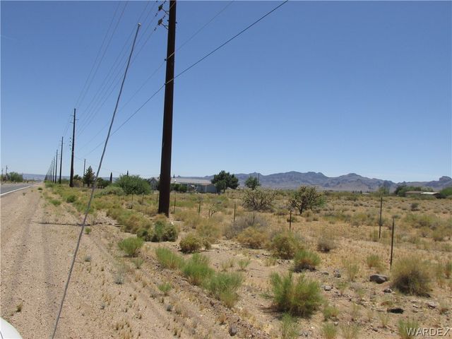 679 Colorado Road, Golden Valley, AZ 86413