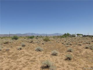 679 Colorado Road, Golden Valley, AZ 86413
