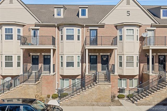 41582 Hamlet Lane 68, Novi, MI 48375