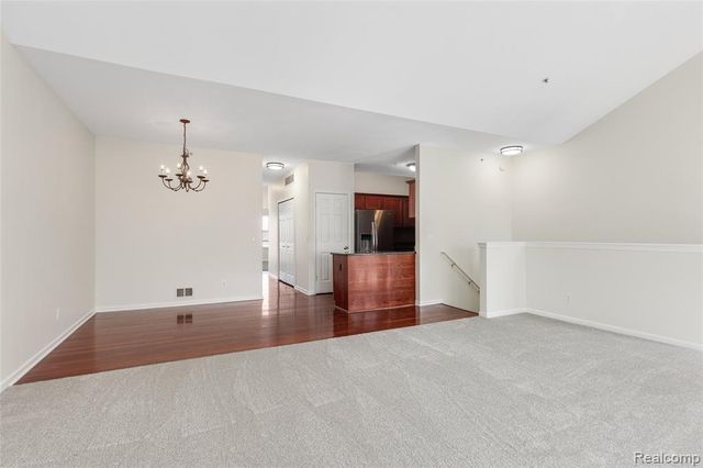 41582 Hamlet Lane 68, Novi, MI 48375