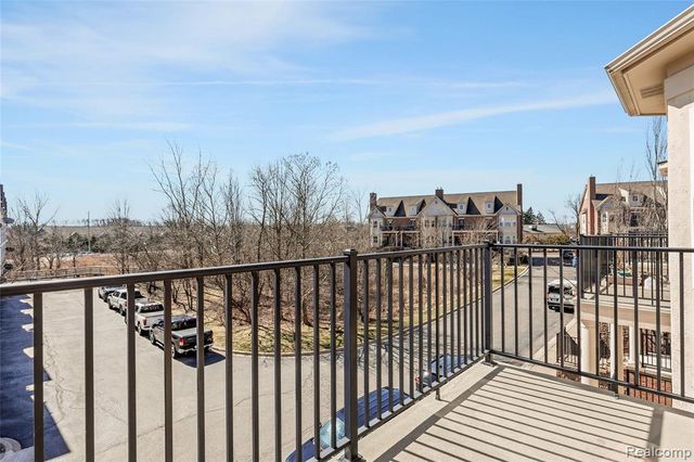 41582 Hamlet Lane 68, Novi, MI 48375