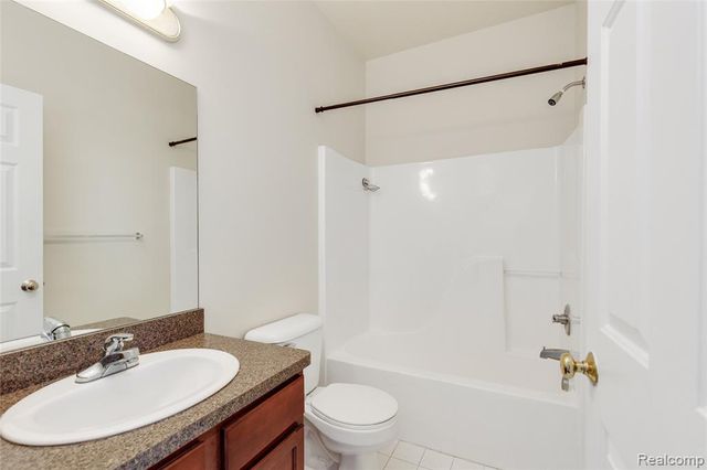 41582 Hamlet Lane 68, Novi, MI 48375