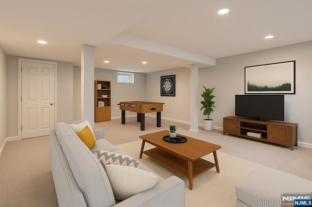 55 Orchard Drive, Vernon, NJ 07462