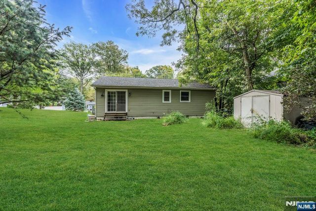 55 Orchard Drive, Vernon, NJ 07462