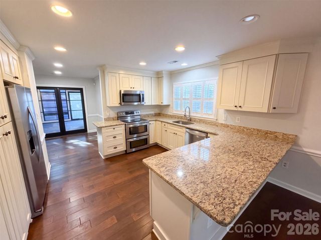 4704 Benridge Lane, Charlotte, NC 28226