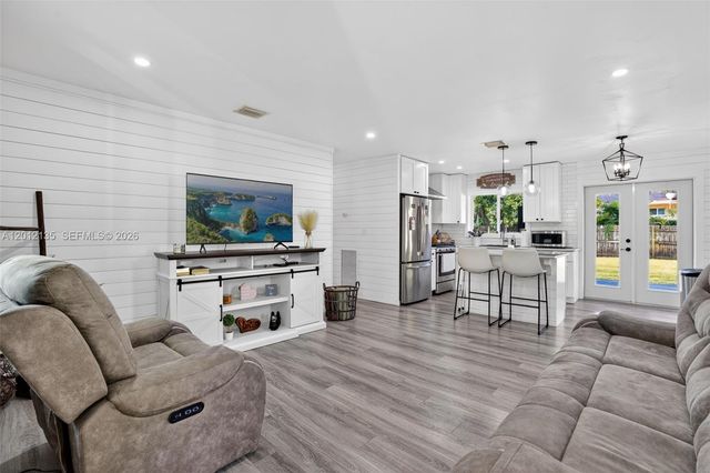 9240 Marine Dr, Cutler Bay, FL 33189