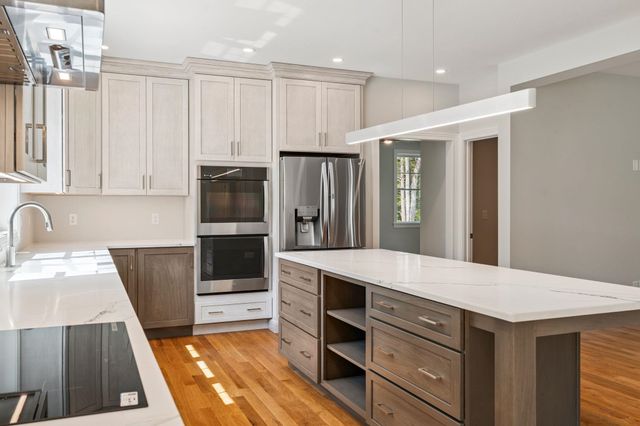 27 Colby Lane, Greenland, NH 03840