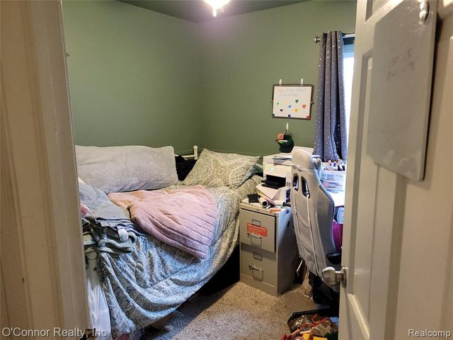 459 Michigan Avenue, Marysville, MI 48040