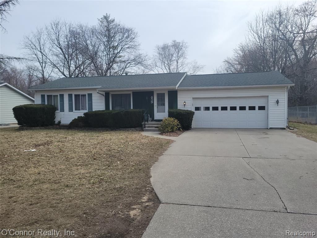 459 Michigan Avenue, Marysville, MI 48040