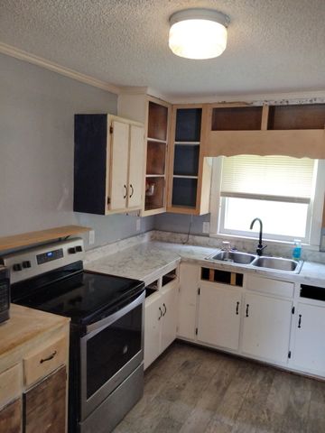 313 8th Ave, Fayetteville, TN 37334
