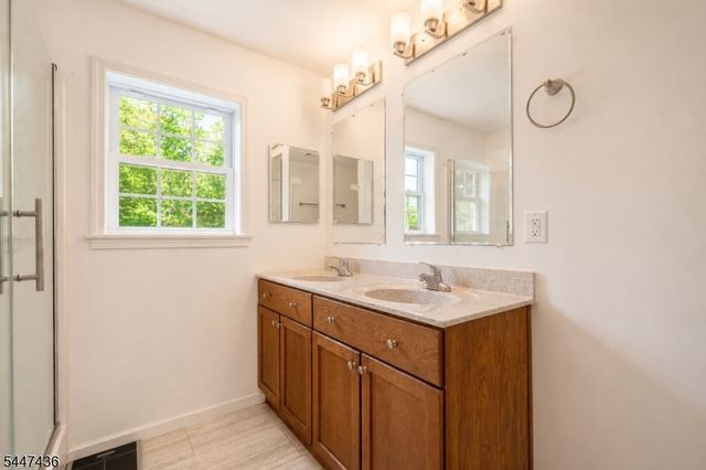 158 Woodland Ave, Ewing Twp., NJ 08638