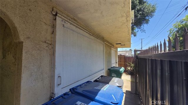 1326 E 9th Street, Long Beach, CA 90813
