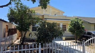 1326 E 9th Street, Long Beach, CA 90813