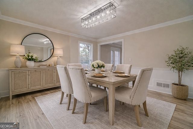 380 Cardigan Circle SW, Lilburn, GA 30047