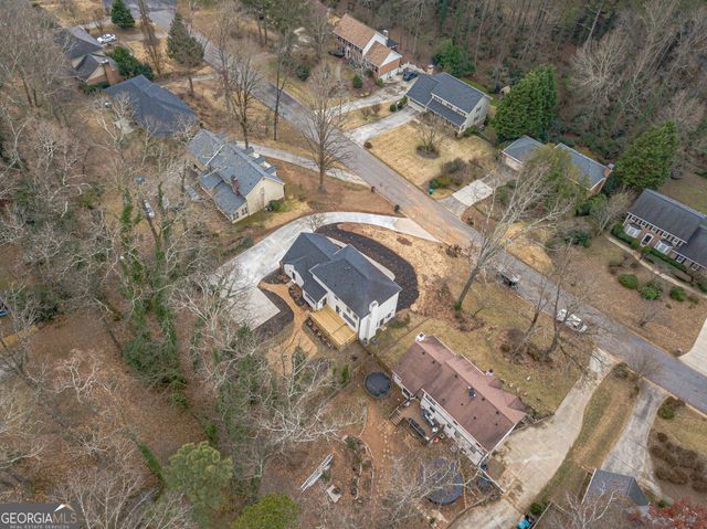 380 Cardigan Circle SW, Lilburn, GA 30047