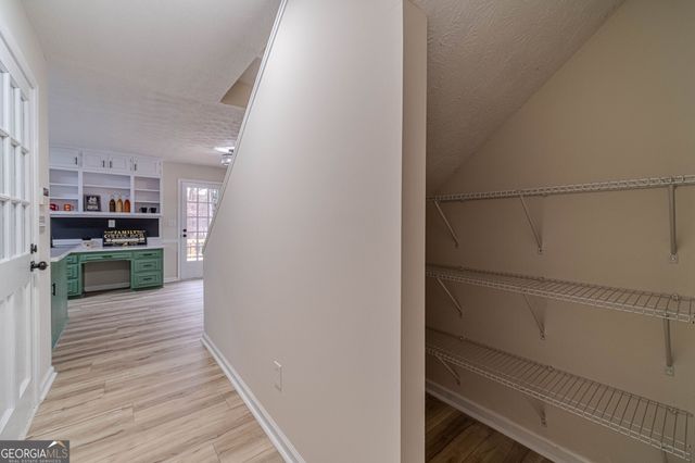 380 Cardigan Circle SW, Lilburn, GA 30047