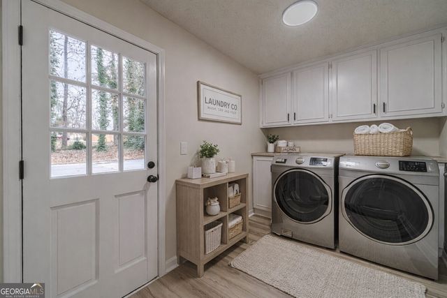 380 Cardigan Circle SW, Lilburn, GA 30047