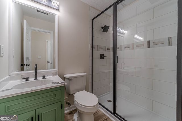 380 Cardigan Circle SW, Lilburn, GA 30047