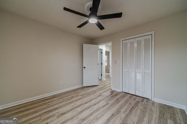 380 Cardigan Circle SW, Lilburn, GA 30047