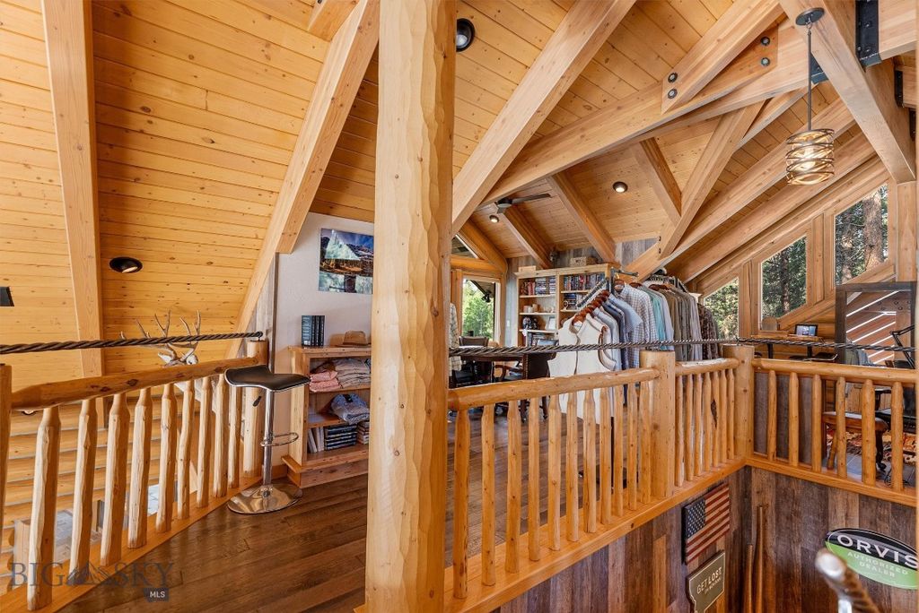 Address unavailable. photo 38