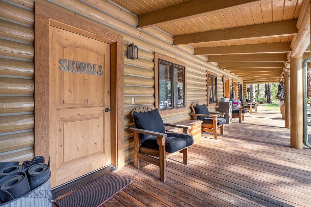 Address unavailable. photo 44