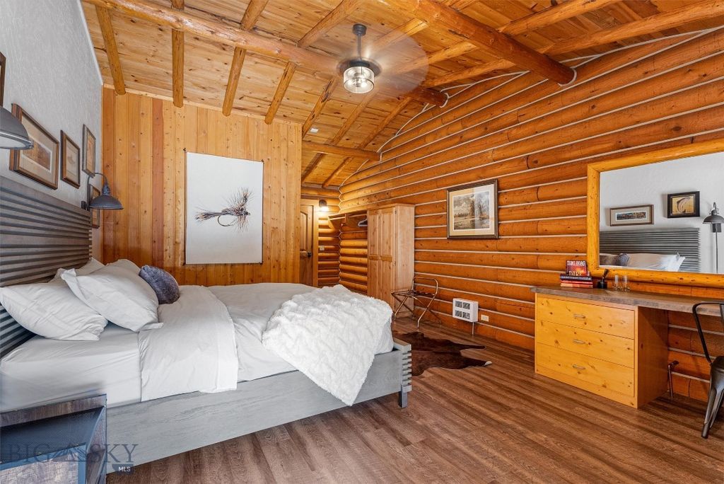 Address unavailable. photo 52