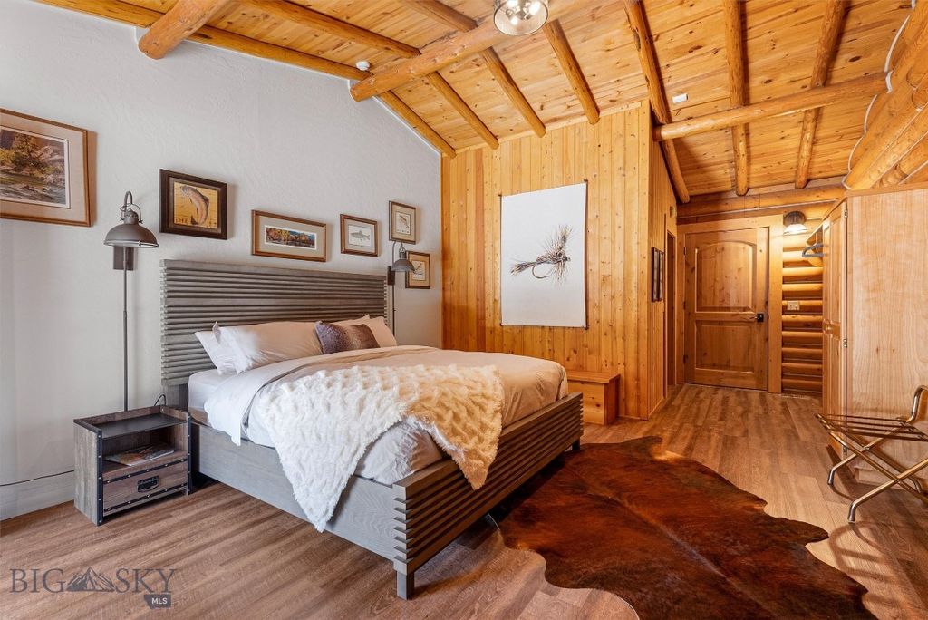 Address unavailable. photo 53