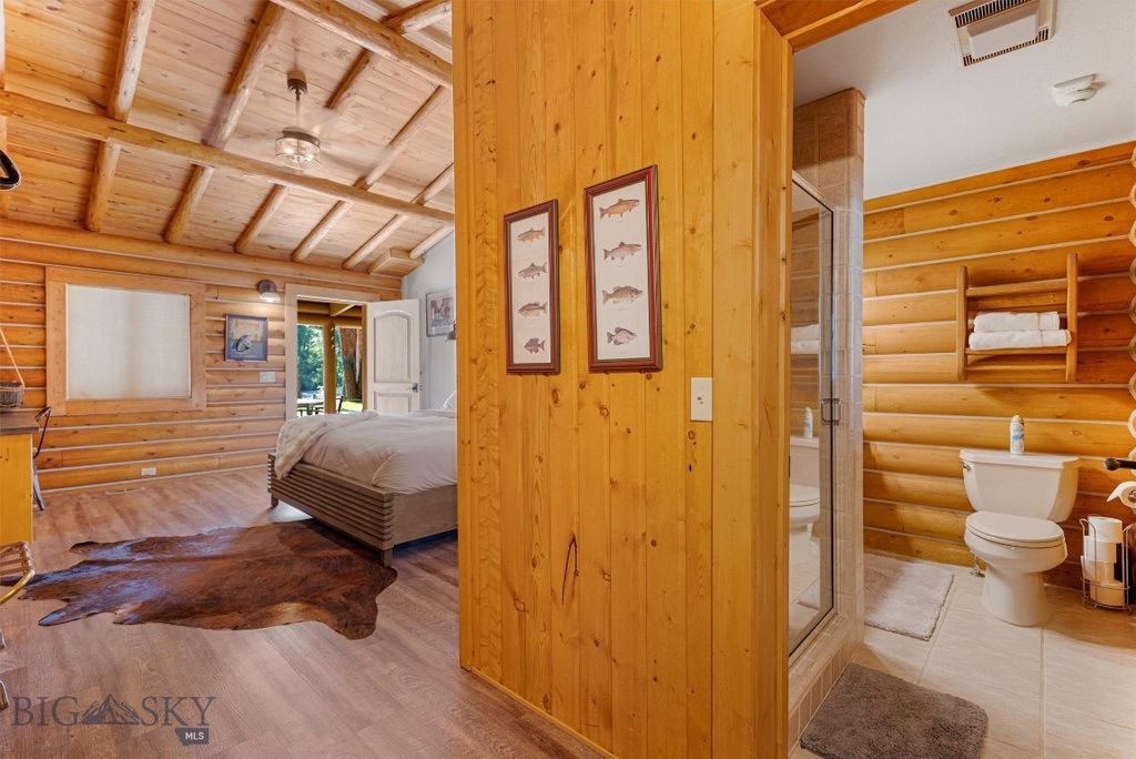 Address unavailable. photo 54