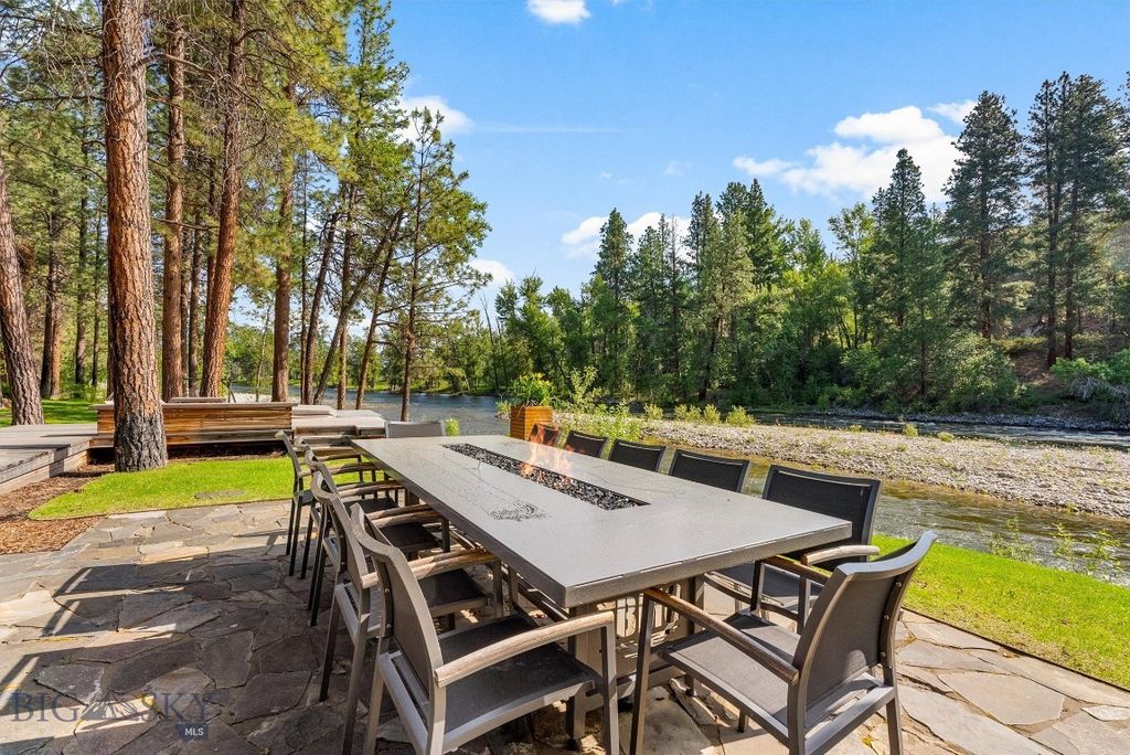 Address unavailable. photo 61