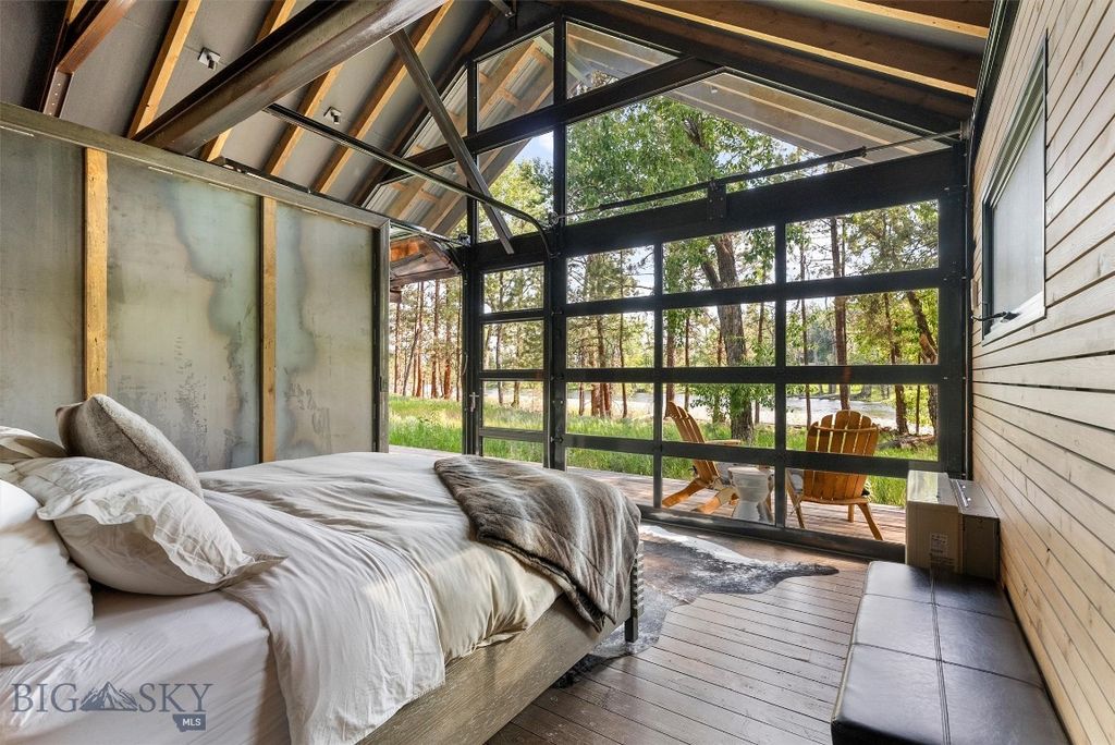 Address unavailable. photo 76