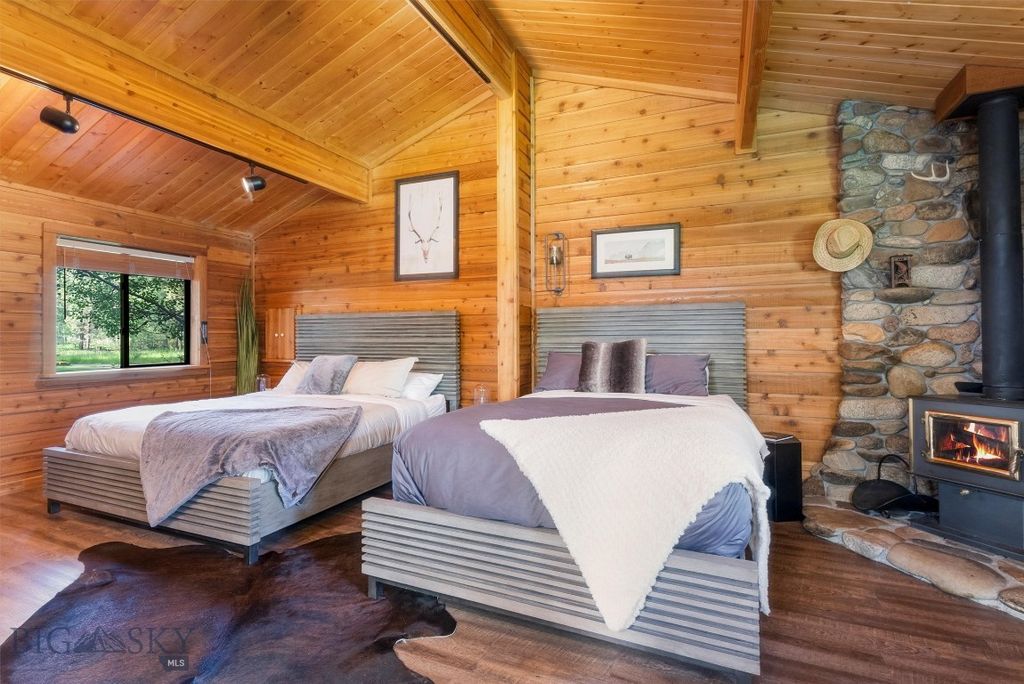 Address unavailable. photo 83