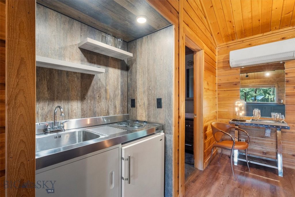 Address unavailable. photo 84