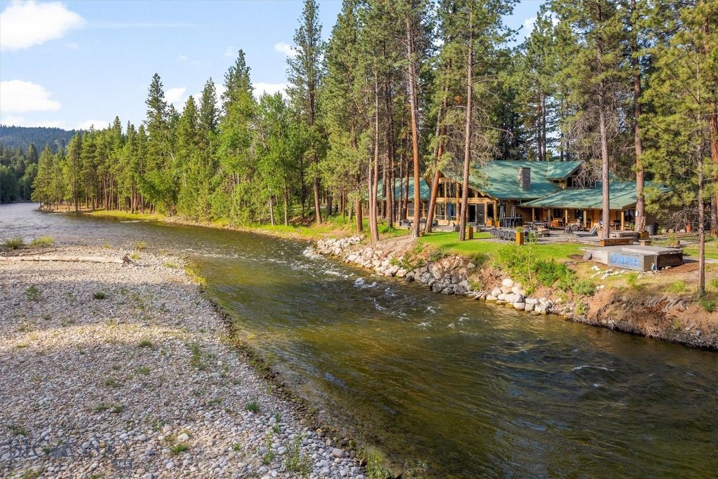 Address unavailable. photo 95