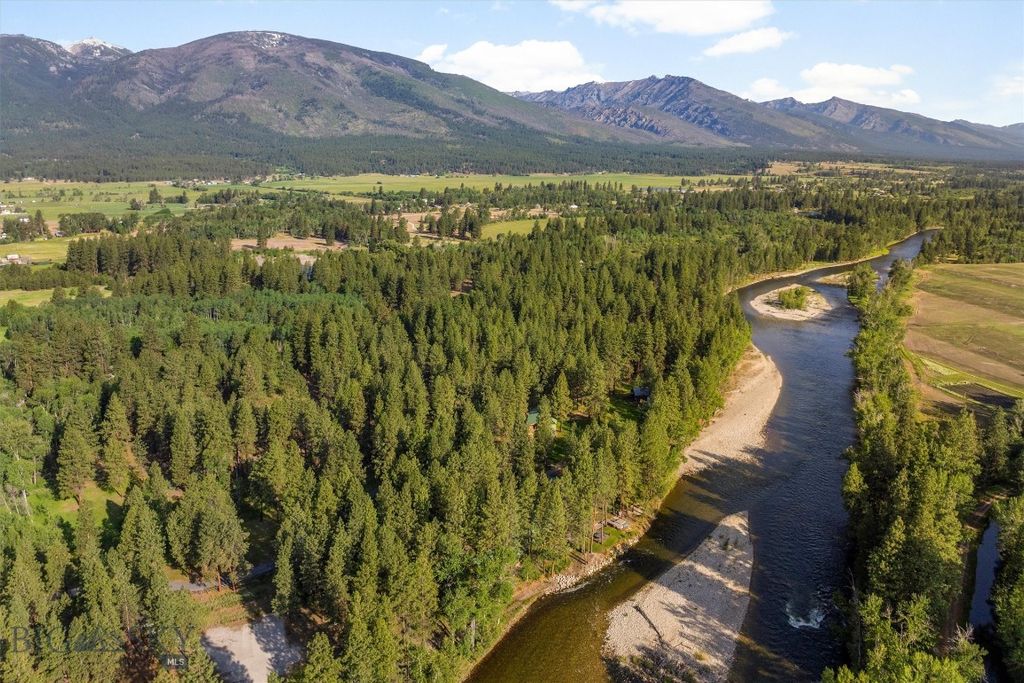 Address unavailable. photo 96