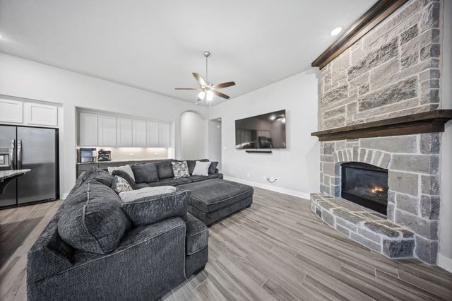 3912 Primrose Drive, Aubrey, TX 76227