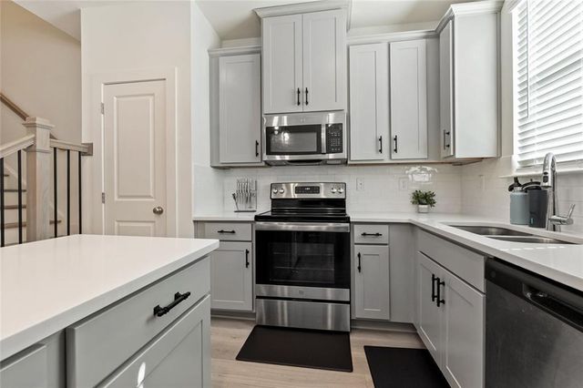 5853 Greystone Drive, Lithonia, GA 30058