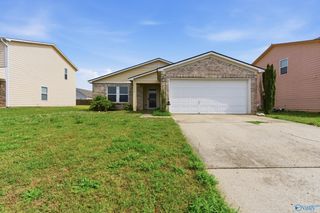 29889 Glenrose Way, Harvest, AL 35749