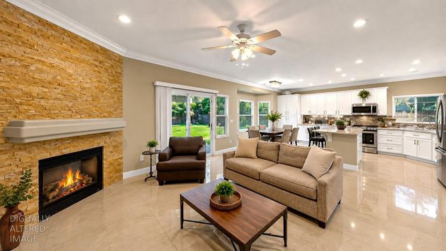 3934 Sterling Oaks Dr, Turlock, CA 95382
