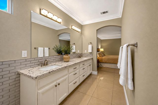 3934 Sterling Oaks Dr, Turlock, CA 95382