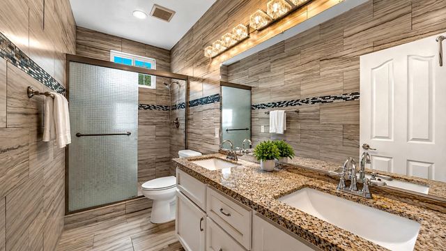 3934 Sterling Oaks Dr, Turlock, CA 95382