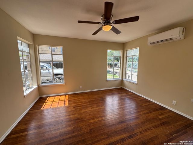 944 W Huisache Ave Apt 2, San Antonio, TX 78201