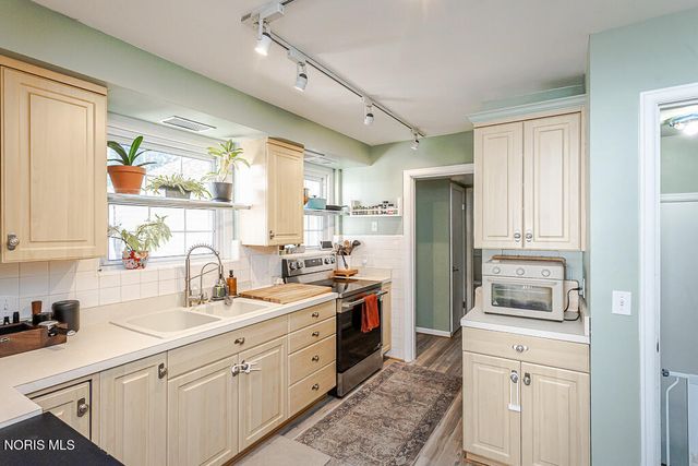 4337 Beverly Drive, Toledo, OH 43614