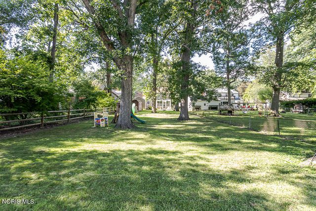 4337 Beverly Drive, Toledo, OH 43614