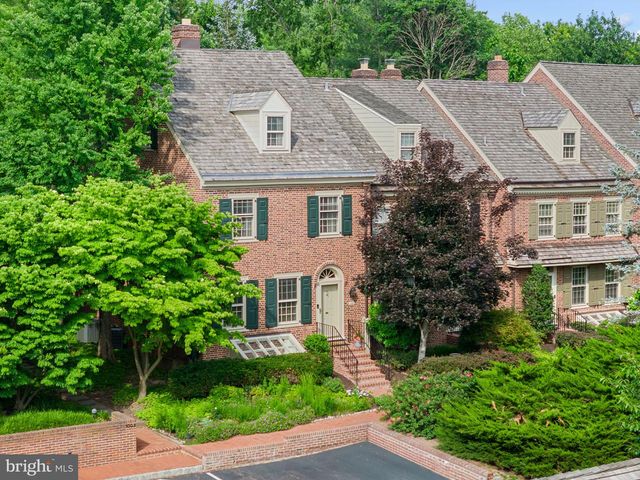 1100 QUINARD CT, Ambler, PA 19002