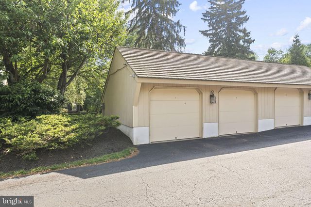 1100 QUINARD CT, Ambler, PA 19002