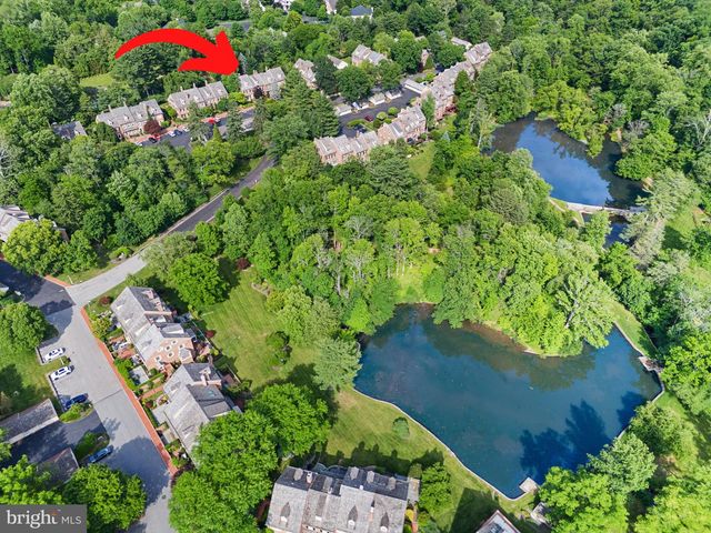 1100 QUINARD CT, Ambler, PA 19002